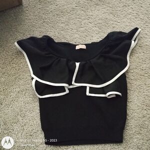 Cropped black and white Japanese Ruffle Top